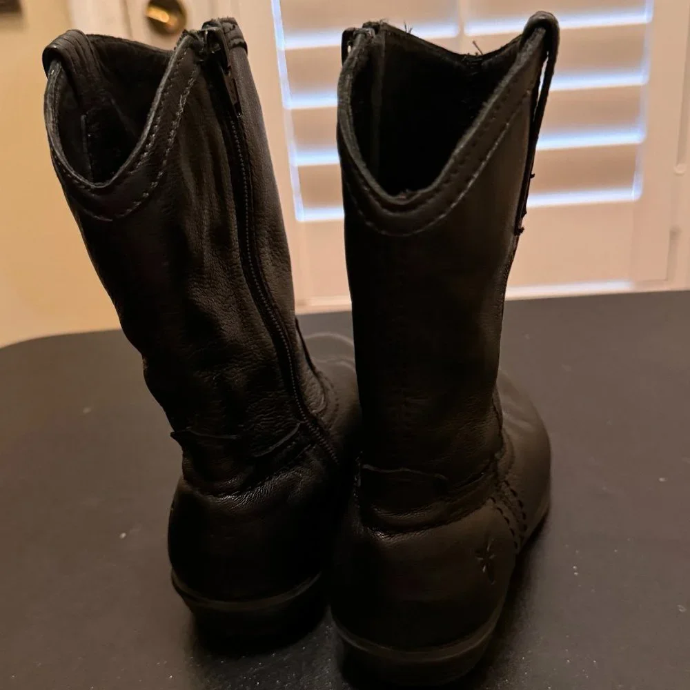 Frye size 10 black boots carson pull on 97801